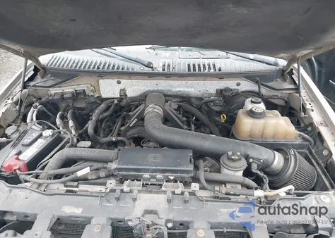 2008 Ford Expedition Xlt из США, поврежденный, VIN 1FMFU165X8LA04182